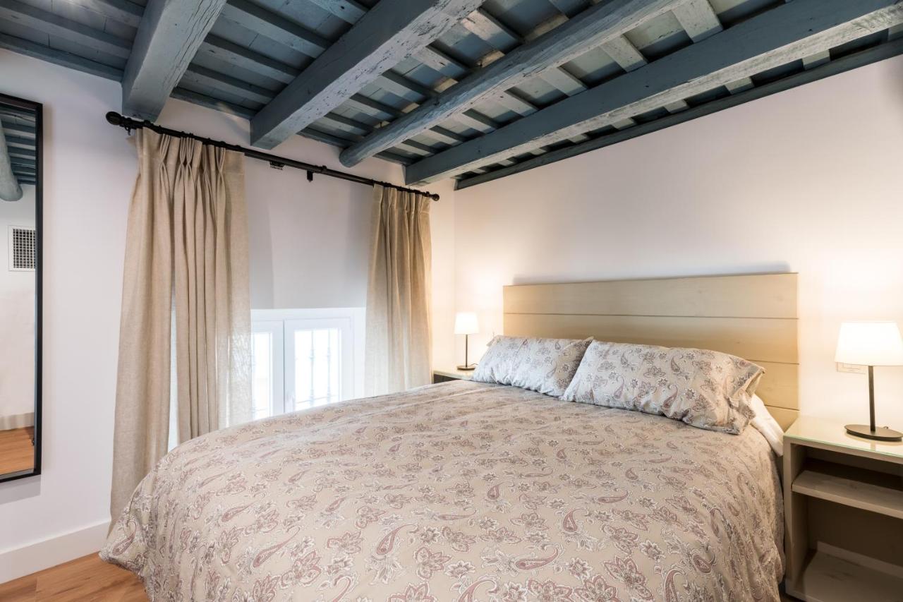 Apartamentos Leoncillos เซบีญา ภายนอก รูปภาพ