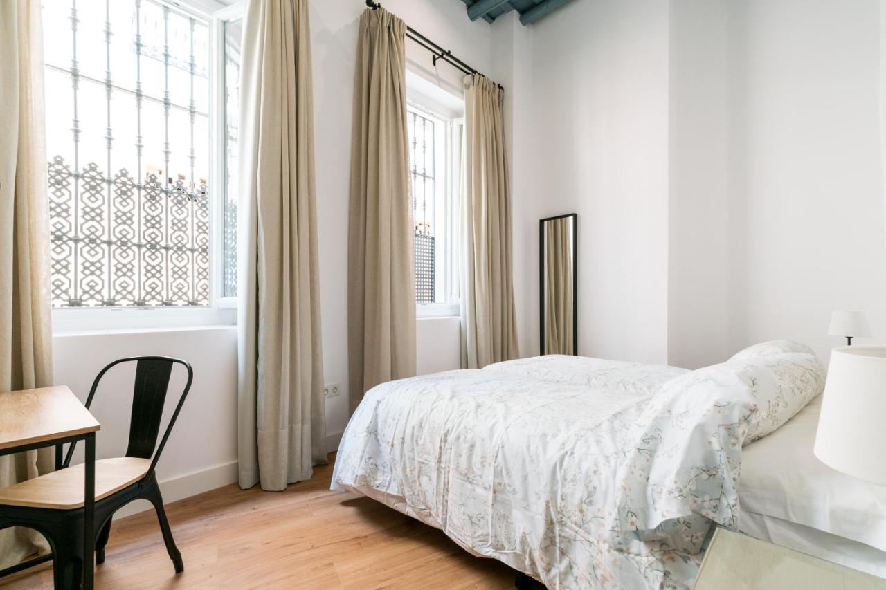 Apartamentos Leoncillos เซบีญา ภายนอก รูปภาพ